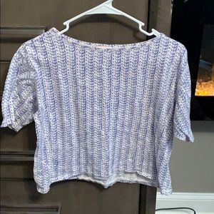 Design flowy Crop top